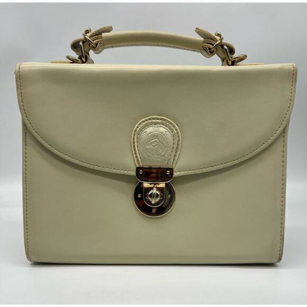 Design by Pristine brand vintage hard box cream handbag